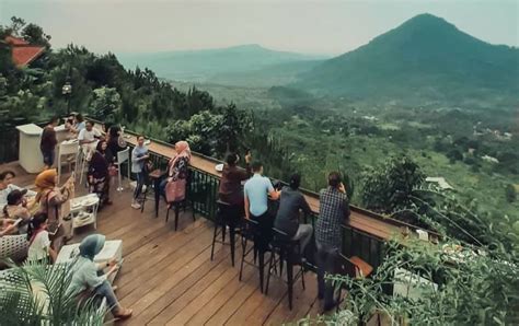 Kafe dan Coffeeshop di Sekitar Gunung Lawu